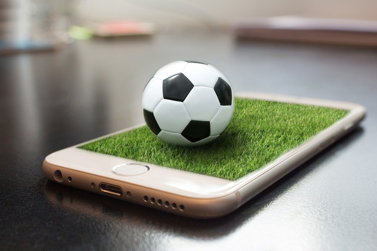 Why Does a Football Club Need an App?